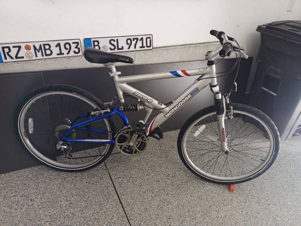 26" MONGOOSE PRO 24 SPEED HYBRID MOUNTAIN BIKE IN PRISTINE CONDITION 1