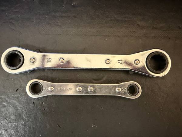Double Box End Ratcheting Wrenches 1