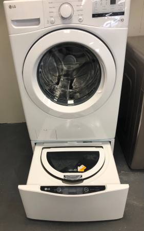 LAVADORA DE CARGA FRONTAL LG CON SIDKICK Y PEDESTAL/BLANCO - $599 (RICHLAND)62944147199107123