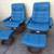 PAIR OF LARGE EKORNES STRESSLESS RECLINERS WITH OTTOMANS 2 thumbnail