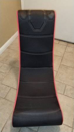 GAMING CHAIR 1