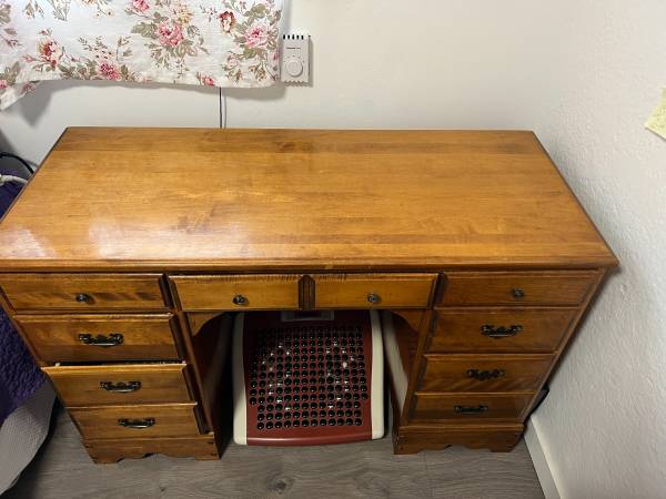 Solid Wood Desk with Drawers - For sale 1