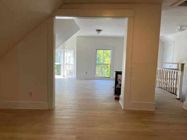 $1,250 / 2br - 920ft2 - Newly Renovated 2BR/2 Bath Apartment (Randolph)63784684776579121