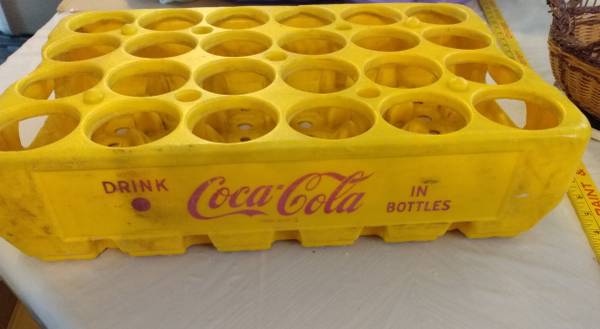 VTG Coca-Cola Plastic Bottle Carrier 1