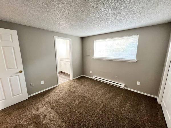 $1,650 / 3br - 1200ft2 - Recién Mejorado/Remodelado - ¡Ven a disfrutar del amplio espacio! Ofertas especiales de hoy.63669172800643124