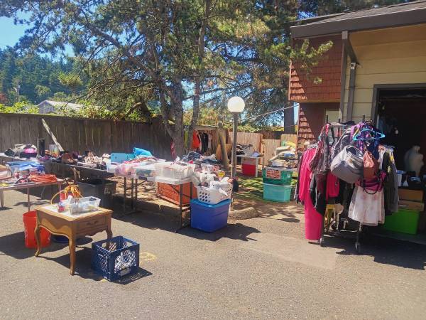 Yard sale photo