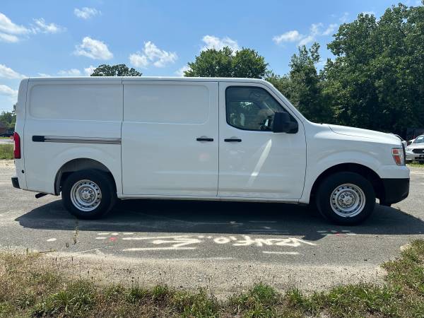 Camioneta Nissan NV2500 de carga 2013 con 133 mil millas - $10,970 (Spotsylvania)63616225767937123