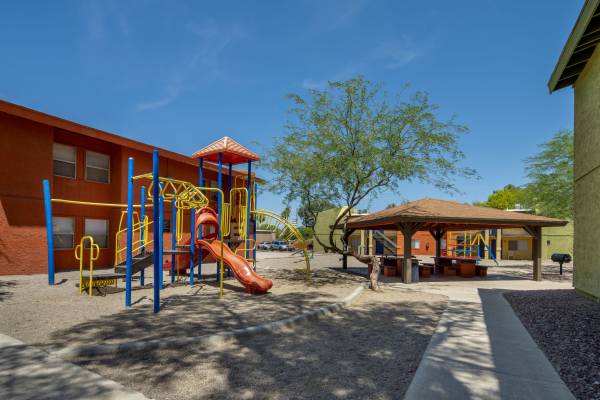 $949 / 2hab - 650ft2 - 💸¡No pagues alquiler este mes! ¡Obtén 1/2 de descuento en tu alquiler el próximo mes! (Apartamentos Mission Park)63675133407233120