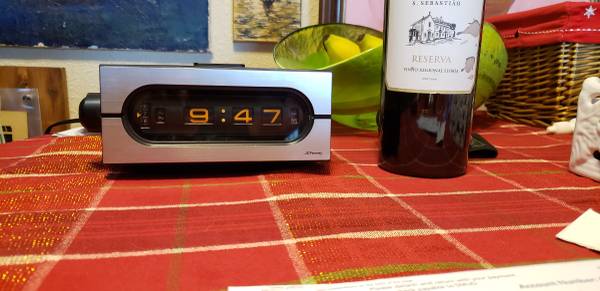 Vintage JC Penney flip clock.  JAPAN 1