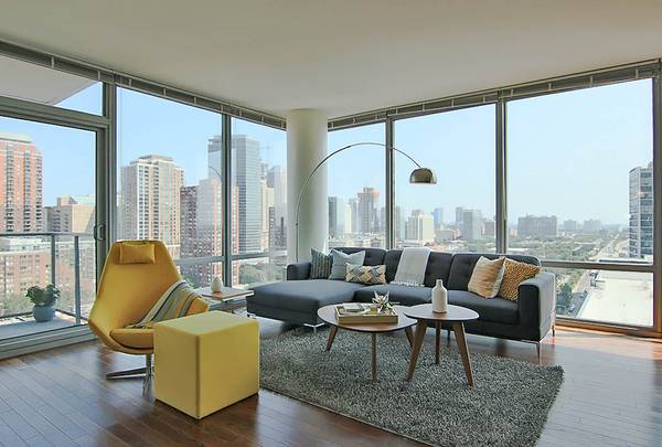 $3,415 / 2br - Printer's Row2/2 Apartment Spacious, Balcony, Gym, Rooftop Deck (South Loop)63898602850434124