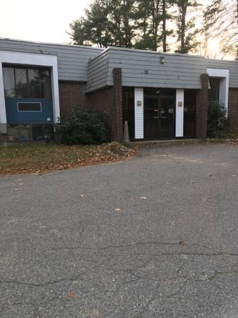 $800 / 375ft2 - Two room office with large closet (Holliston)63863135227139122