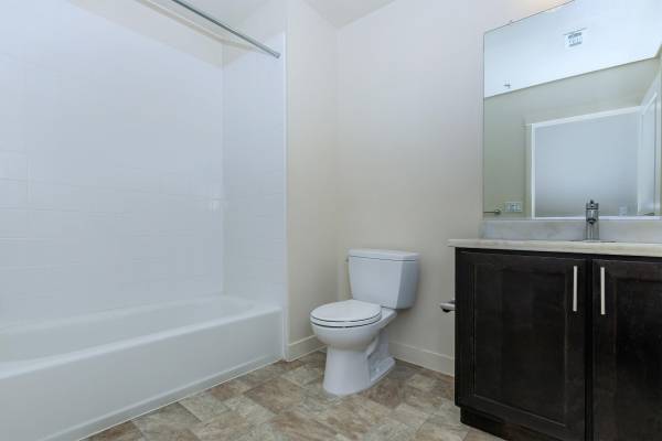 $2,690 / 2br - 1405ft2 - Corporate Housing Available, Guest Parking, 2/bd (alameda)63826178489475124