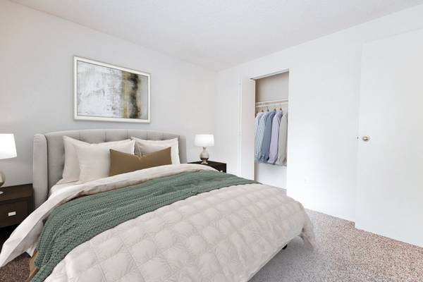 $1,749 / 2br - 926ft2 - Cancha de Pickleball, Lavadora y Secadora, Centro de Fitness (97 Byrd Drive, Steilacoom, WA)63870757826945121