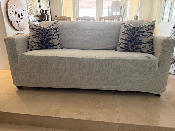 Sleeper sofa queen size 1