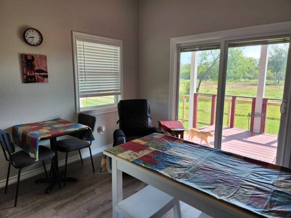 $1,000 / 1br - 400ft2 - Tiny house for rent on equine acreage (20 miles west of katy, 30 min drive)63924170401154124