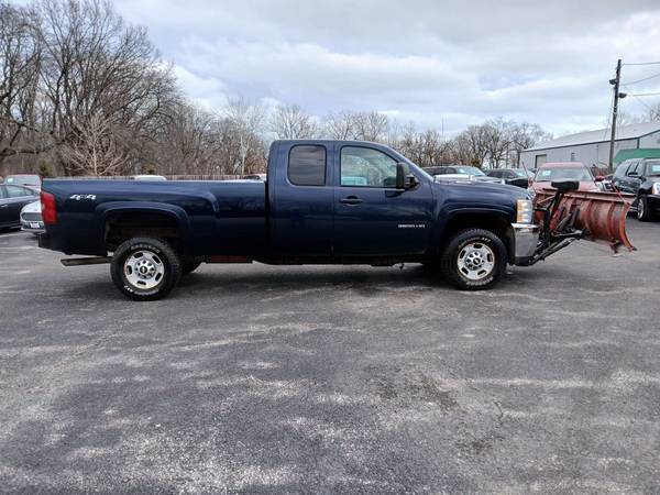 2011 CHEVROLET SILVERADO 2500 PLOW - $9,999 (BEACH PARK, ILLINOIS)63618900326913124
