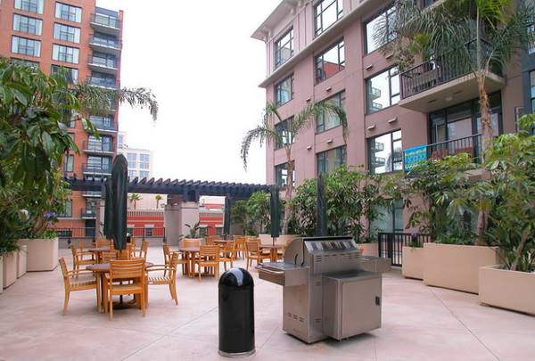 $2899.00 / 1br - 810ft2 - Hermoso condominio amueblado de 1 habitación-1 estudio, Gaslamp63878474926465121
