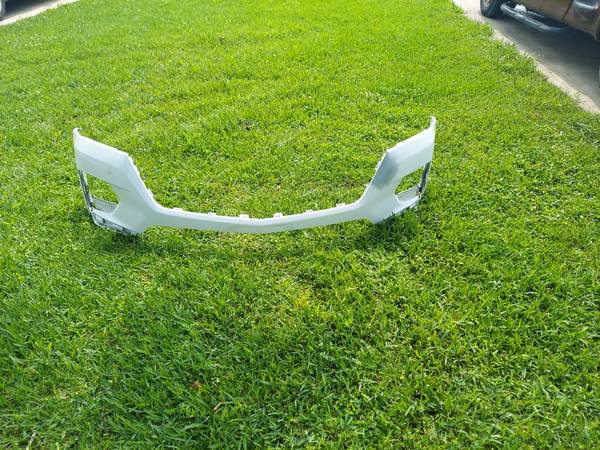2022 UP 2024 CHEVY TRAVERSE FRONT BUMPER - $325 (Houston)62970100359555121