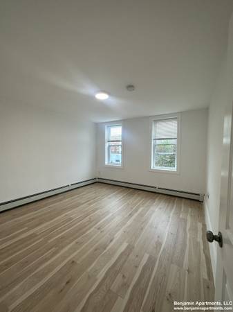 $3,000 / 2br - FREE NOV and DEC rent !!! East Boston 2 bed. (East Boston)64295069544067123