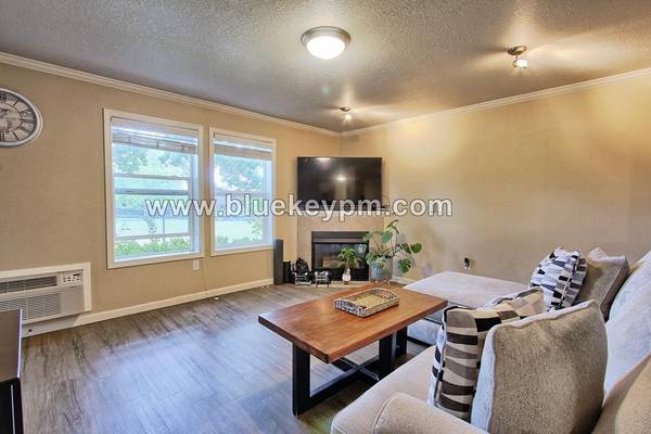 $1,695 / 1br - 668ft2 - 1 Bed, 1 Bath Condo in Bethany Village with Common Area Pool63999454343939121
