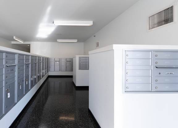 2B/2B, 1,006 Sq Ft: High End Finishes w/ W/D In Unit + MORE! 1