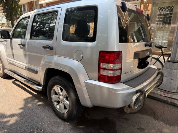 2012 Jeep Liberty Sport 4WD - $5,400 (Queens)63654720617475122