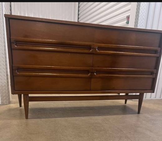 Dresser Credenza Chest 1