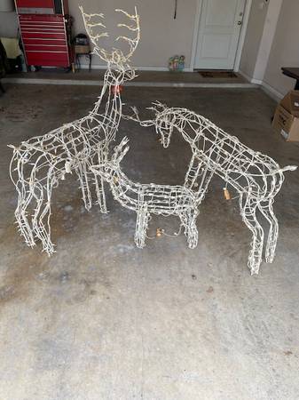 Deer Set for Yard 1