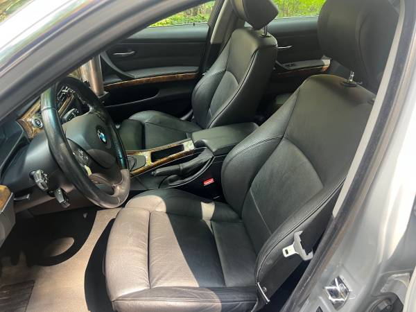 2006 BMW 330xi - $5,50063620757466753124