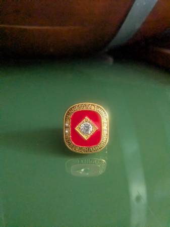 Minnesota Twins World Series Ring 1