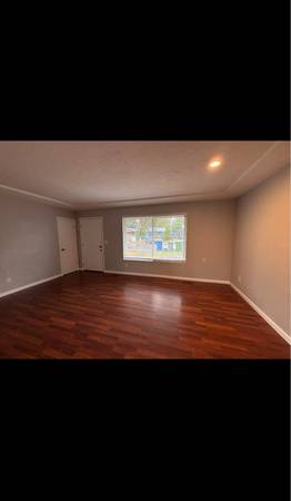$1998.00 / 2br - 860ft2 - One level 2 bedroom Duplex unit63956502957314124