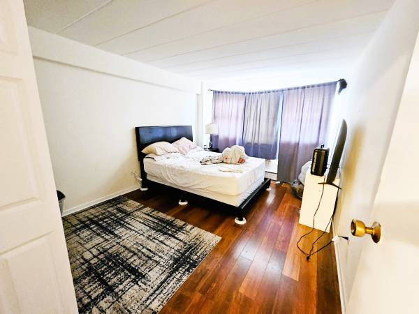 $1,295 / 1br - 875ft2 - JUMBO 1 Bed -Eat-in Kitchen-1 Prkg Space-U ONLY PAY ELEC! (Rogers Park (Sheridan/Farwell))63898731461378123