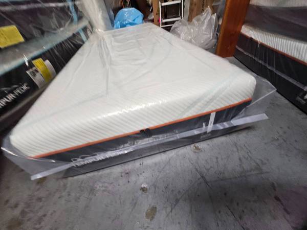 TwinXL Mattress. Tempur ProAdapt . Colchòn medida TwinXL 1