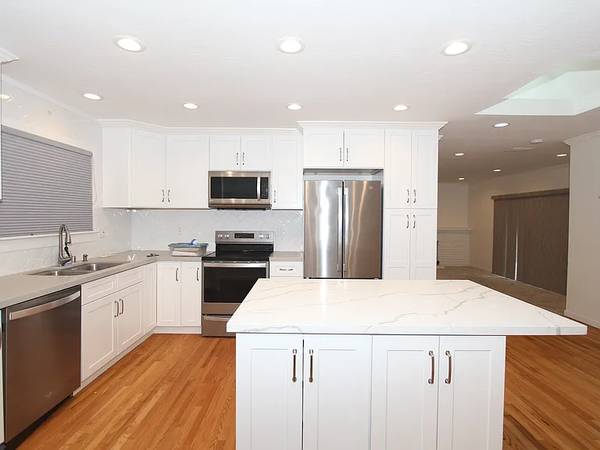 $2,100 / 3br - 1409ft2 - Updated 3-Bedroom Home for Rent in Blossom Valley (San Jose)64055522165633120