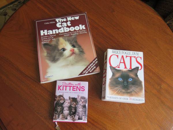 BOOKS FOR THE CAT LOVER 1