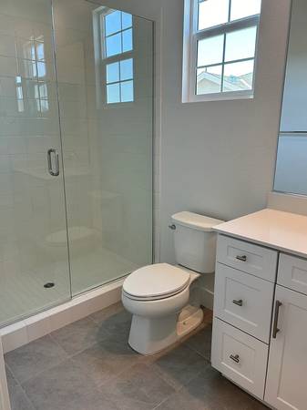$1,400 / 500ft2 - *Modern Studio with Private Entrance & All Utilities Included* (santa rosa)64055521216003124