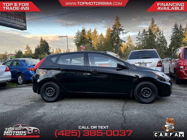 $83/mes - 2012 Hyundai Accent GS Hatchback - $5.999 (23410 Highway 99, WA 98026)63484764815873123