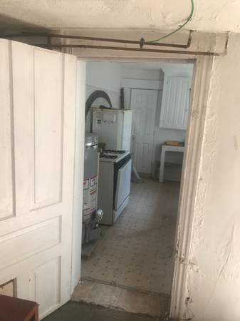 $130,000 / 2br - 1900ft2 - 428 wood ward st (reding)64199864539010120