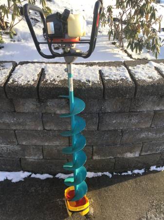 Nils master 8 inch gas ice auger in good condition 1