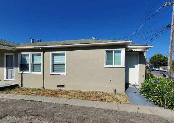 $800 / 1br - Newly remodeled 1 bedroom1 bathroom home for rent available.! (woodside)63687405698051120