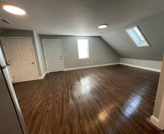 $1,375 / 2br - 810ft2 - Very nice, modern 2 bd (Ware)64017047849602121