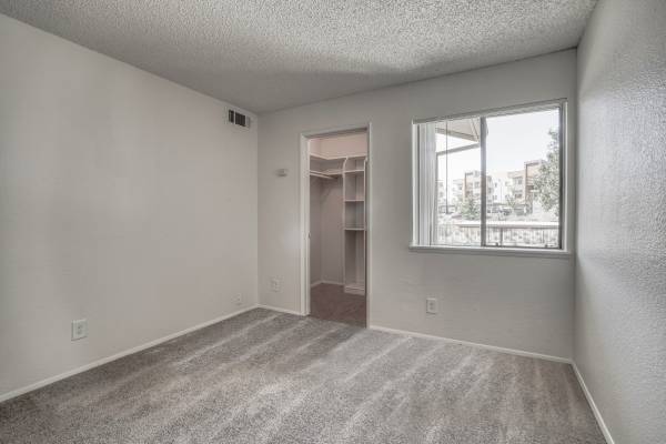 $1,710 / 1br - 654ft2 - ¡Amplio de 1 habitación/baño! ¡Lavadora/secadora en la unidad! (pittsburg / antioch)63682832503553120