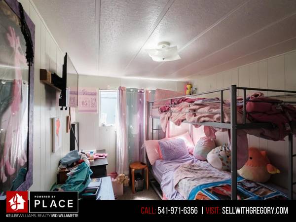 $49,900 / 3br - 1032ft2 - Updated 3-Bed with Fenced Yard & Decks (Sweet Home OR)63624697950083123