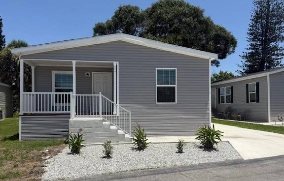 $2,150 / 3br - 1456ft2 - The pinnacle of comfort: Exceptional 3 BR spaces available. (Fort Pierce)63799882113793120