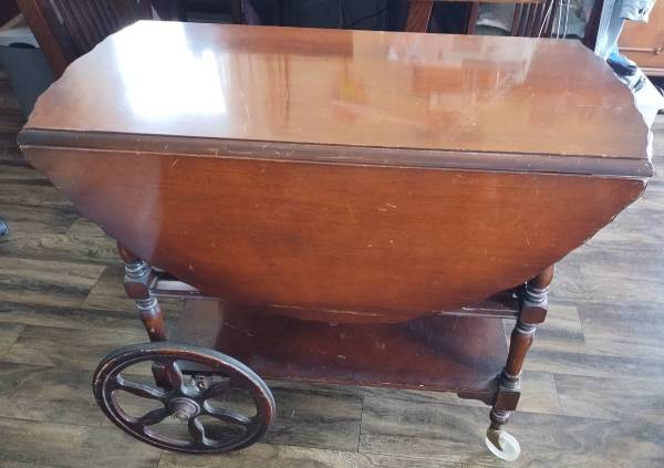 Tea trolly/bar cart 1