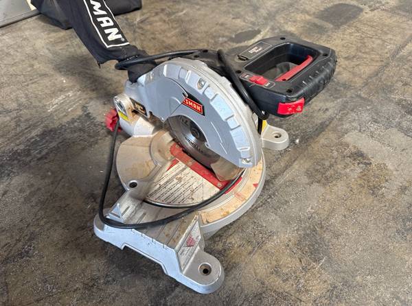 Craftsman Laser Trac 10" Compound Miter Saw – 9 Amp, 5000 RPM 1
