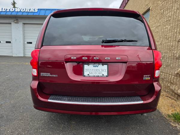 2017 Dodge Grand Caravan Town and Country Odyssey Pasifica Sienna - $10,99563618484684545124