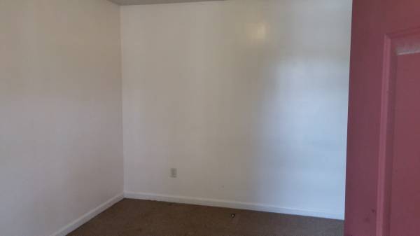 $1,300 / 1br - 600ft2 - 1b/1b in South Asheville, Arden area (2248 Hendersonville Rd)64029373719683123