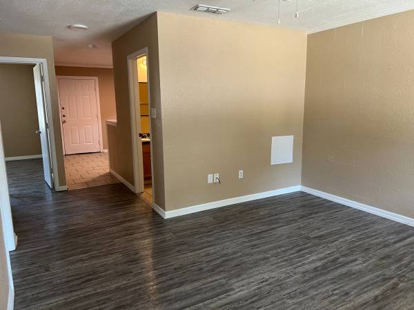 $940 / 2br - 750ft2 - $250 OFF FIRST MONTH'S RENT 7740 CR 2193 #17 Whitehouse (WHITEHOUSE, TX)64037558972929121