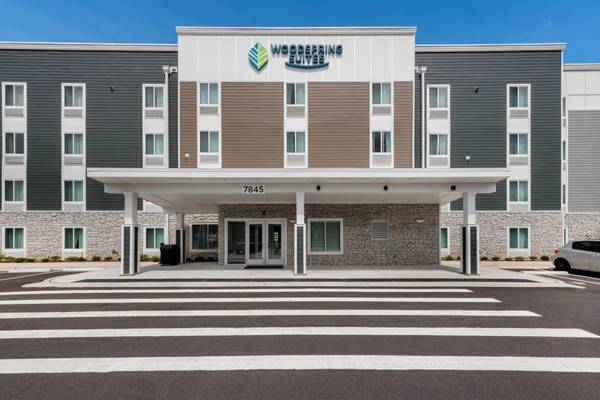 $385 / 1br - Tarifas semanales y mensuales bajas, a 4 millas del centro de Elkhart (810 E Windsor Ave, Elkhart, IN)63665996182785124
